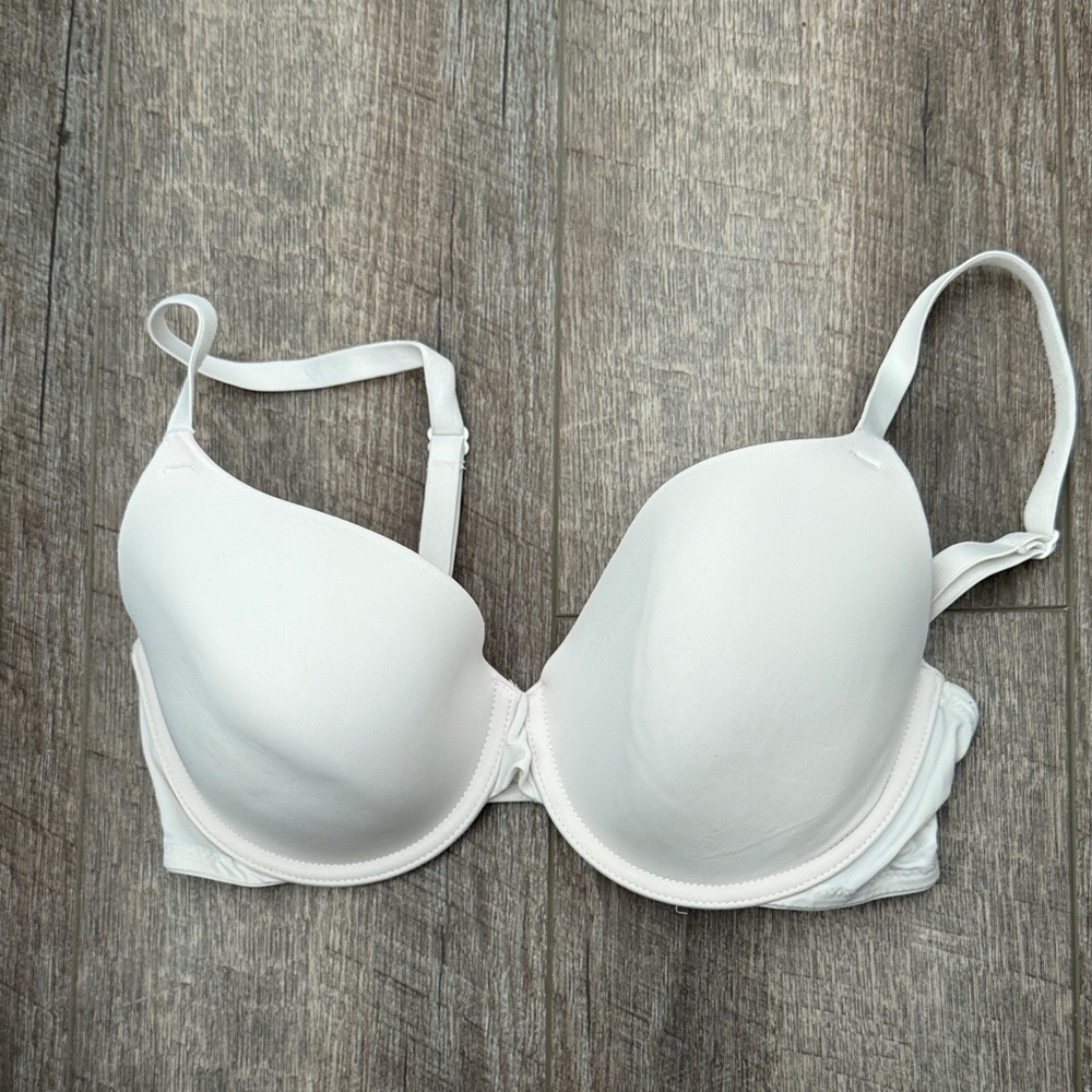 PINK Victoria's Secret White Bra